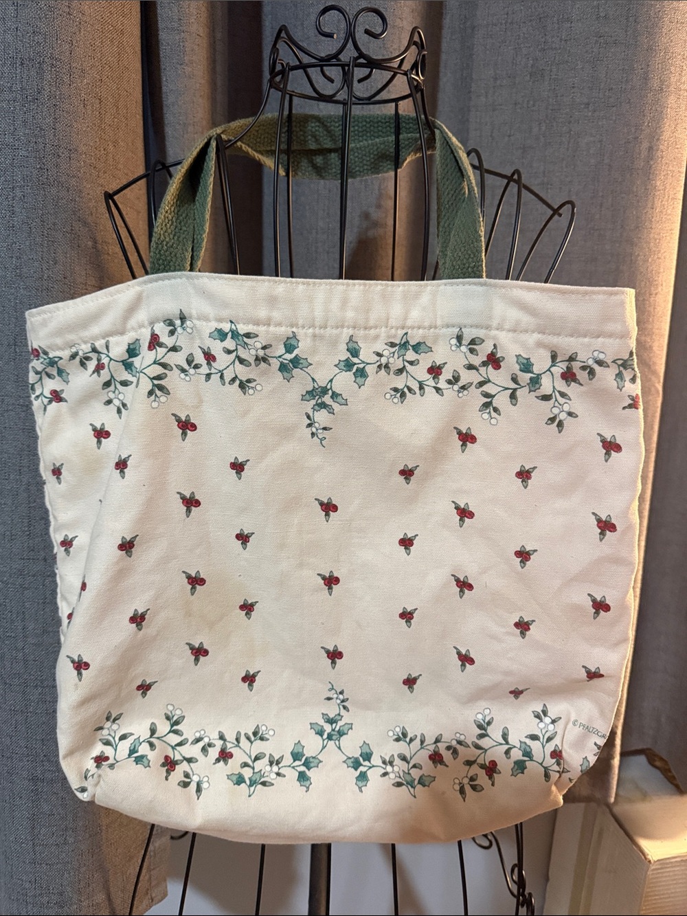 Vintage Pfaltzgraff Winter Berry Tote Bag